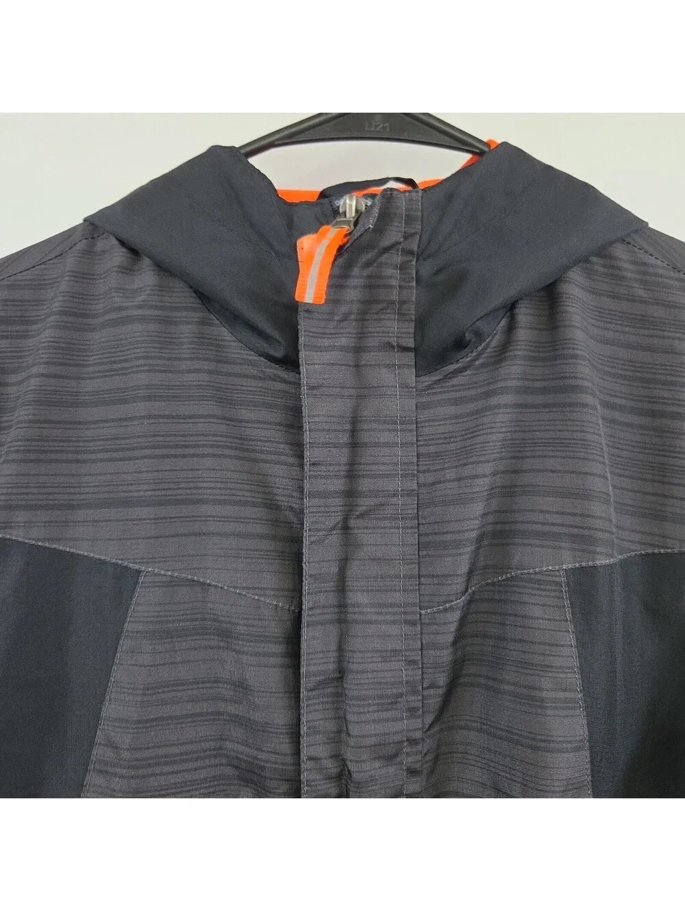 Boys Light Jacket Black Gray Hooded Full Zip With Pockets Size Medium M 8 10